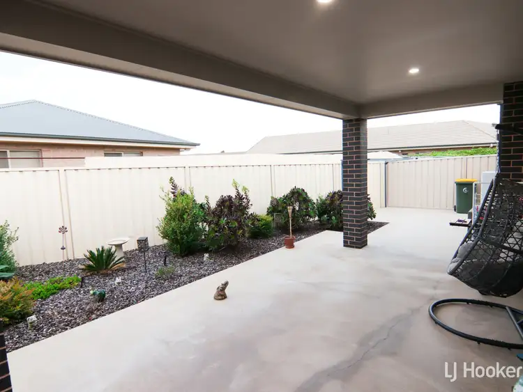 Fifth view of Homely house listing, 25 Hillam Drive, Griffith NSW 2680