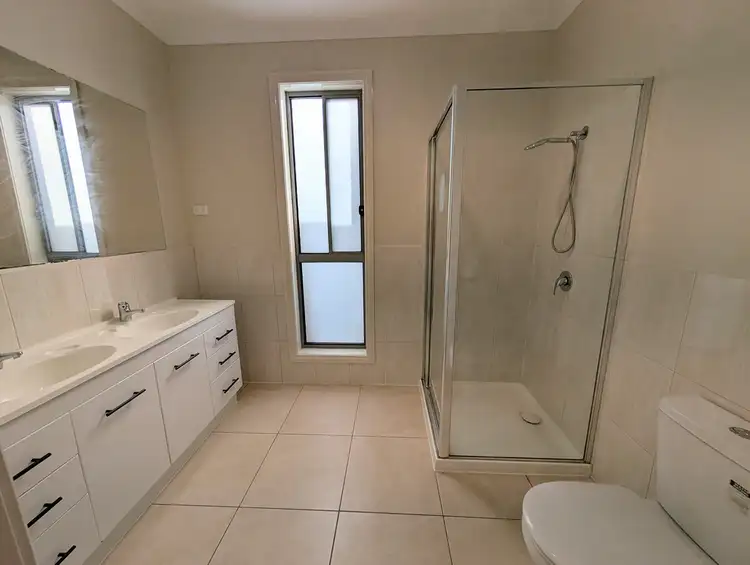 Fifth view of Homely house listing, 10 Parkhaven Street, Craigieburn VIC 3064