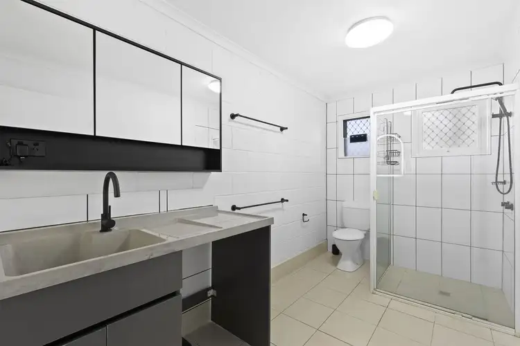 Fourth view of Homely unit listing, 3/126 Marine Parade, Southport QLD 4215