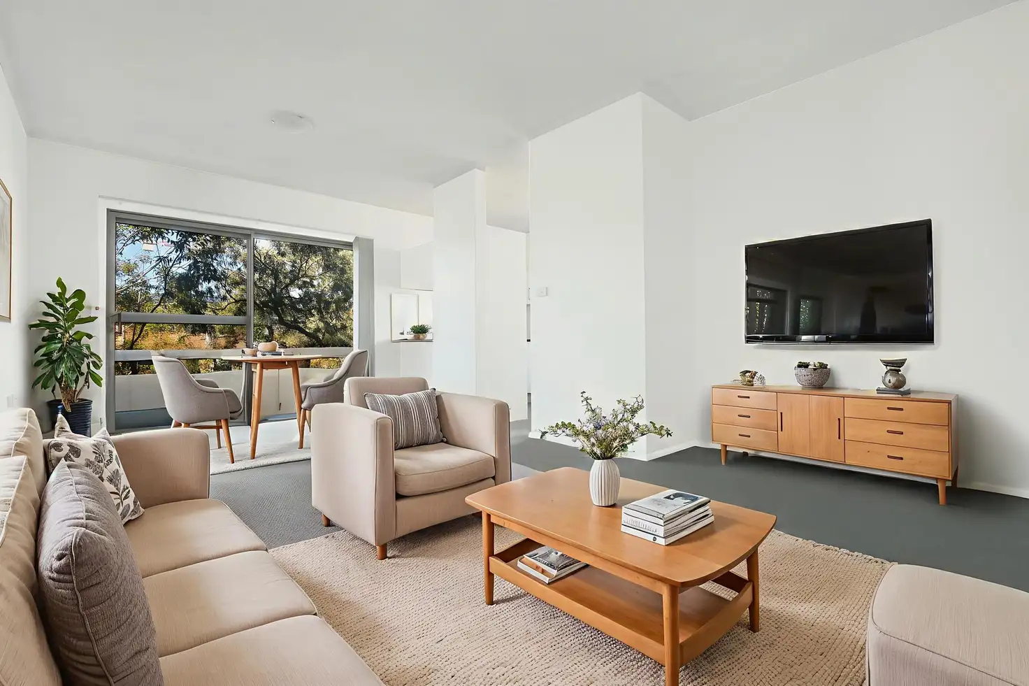 Main view of Homely unit listing, 4/2 Bligh Street, Wollongong NSW 2500