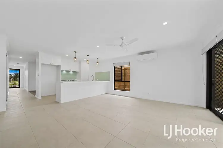 33 Boomi Avenue, South Maclean QLD 4280