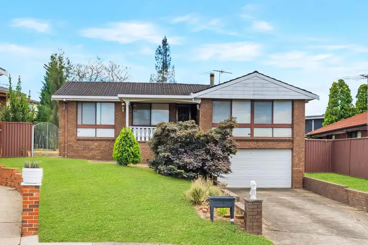 12 Albany Close, Wakeley NSW 2176