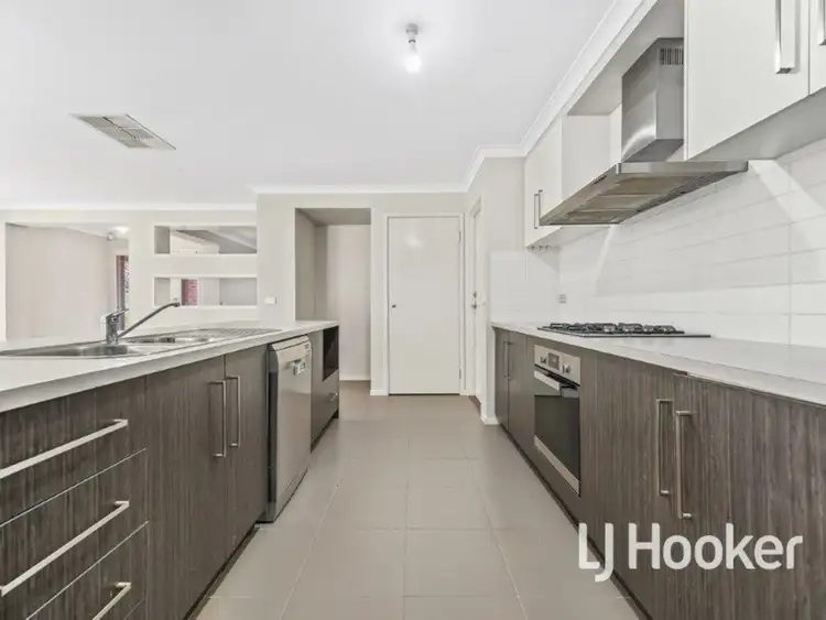 Fourth view of Homely house listing, 19 Shetland Court, Pakenham VIC 3810