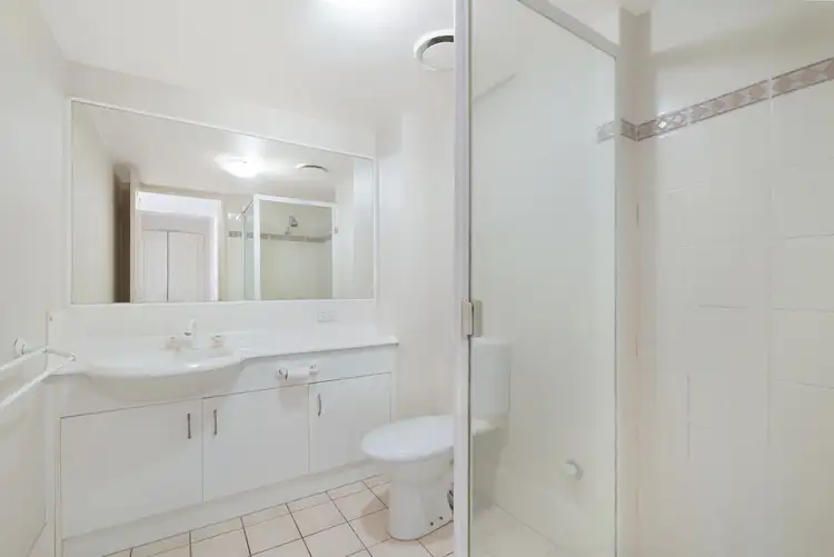 Fourth view of Homely unit listing, 21/3 Norman Street, Southport QLD 4215