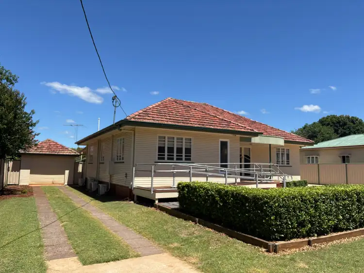 13 William St, Kingaroy QLD 4610