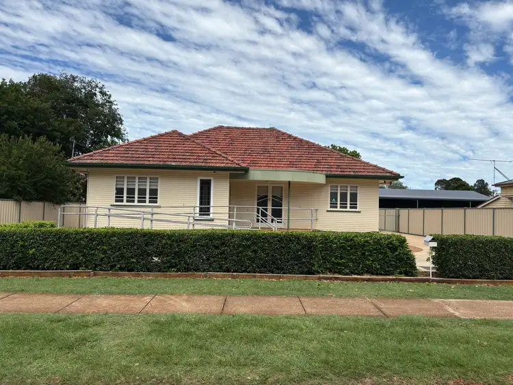 13 William St, Kingaroy QLD 4610