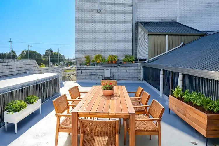 1/185 Princes Highway, Albion Park Rail NSW 2527