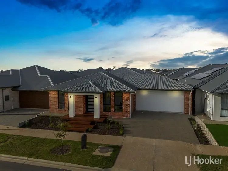 42 Marchant Trail, Riverlea Park SA 5120