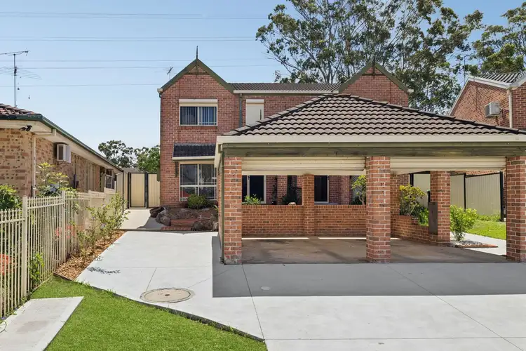 72 Cockatiel Circuit, Green Valley NSW 2168