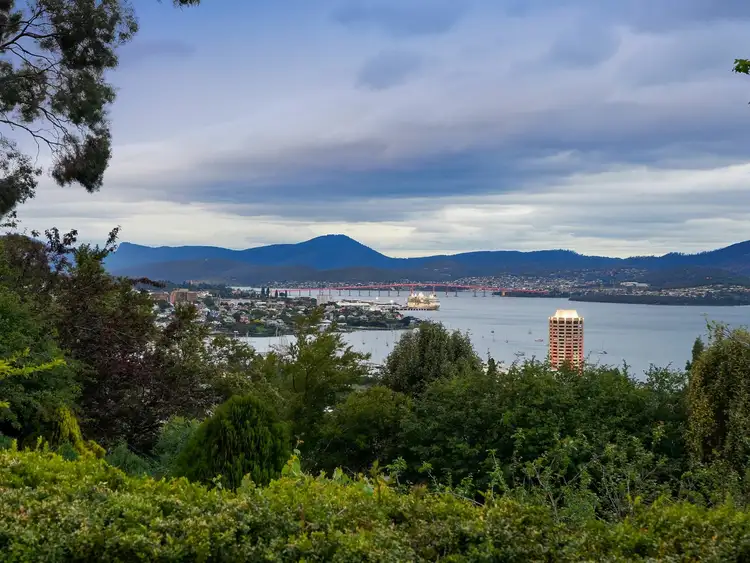 20 Beddome Street, Sandy Bay TAS 7005