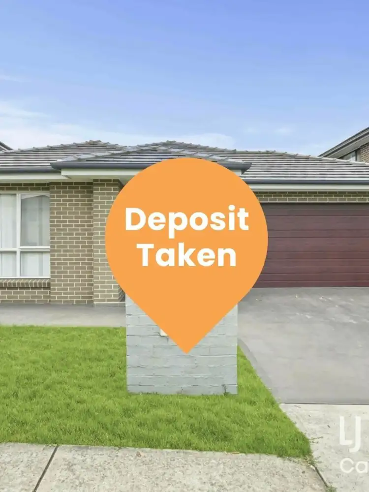 27 Palmer Terrace, Moorebank NSW 2170