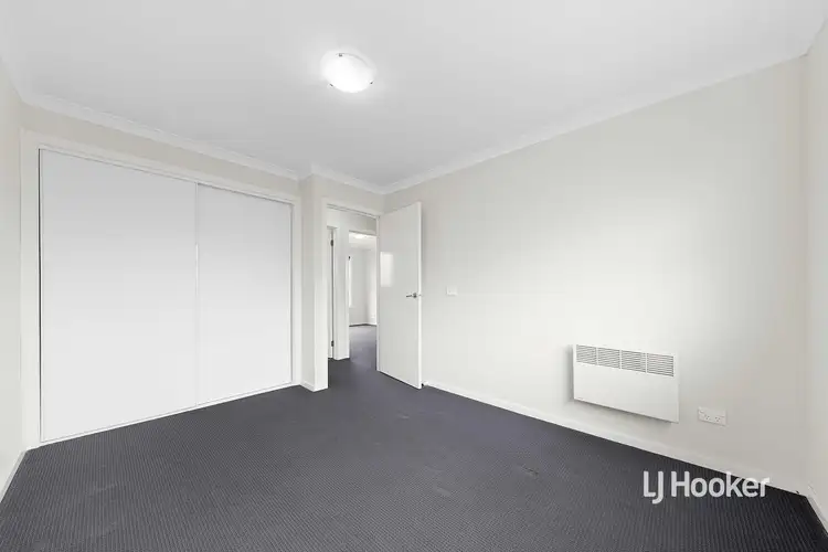 Second view of Homely house listing, 28/20 Hyde Park Avenue, Craigieburn VIC 3064