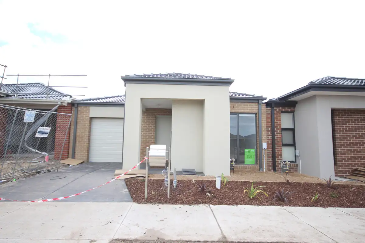 Main view of Homely house listing, 39 Travers Street, Craigieburn VIC 3064