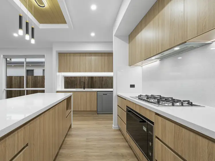 Fifth view of Homely house listing, 98 Endeavour Circuit, South Maclean QLD 4280