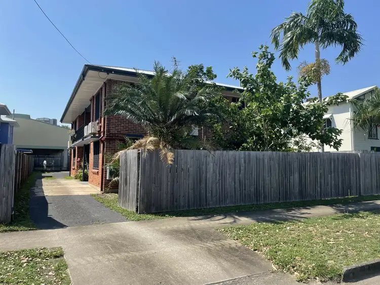 3/15 Lily Street, Cairns North QLD 4870