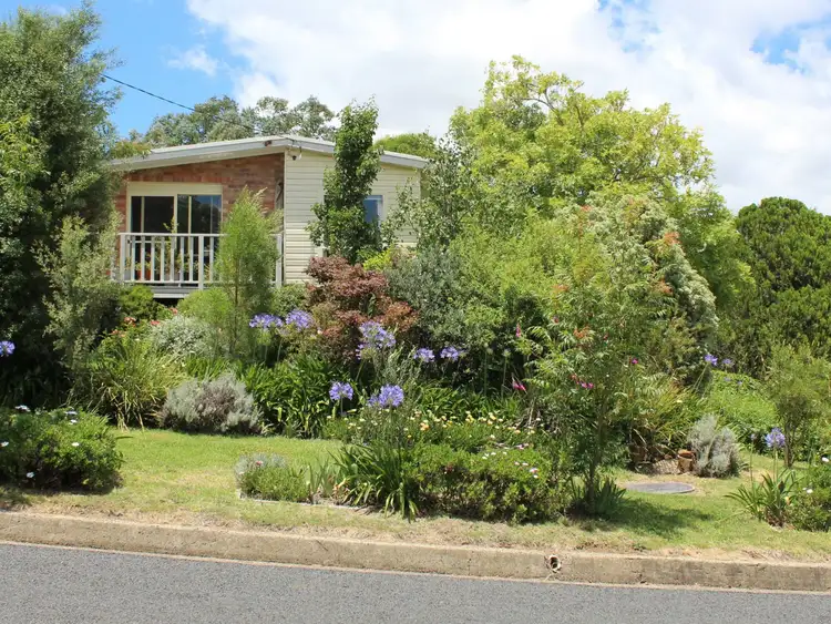 1 Robinson Avenue, Glen Innes NSW 2370
