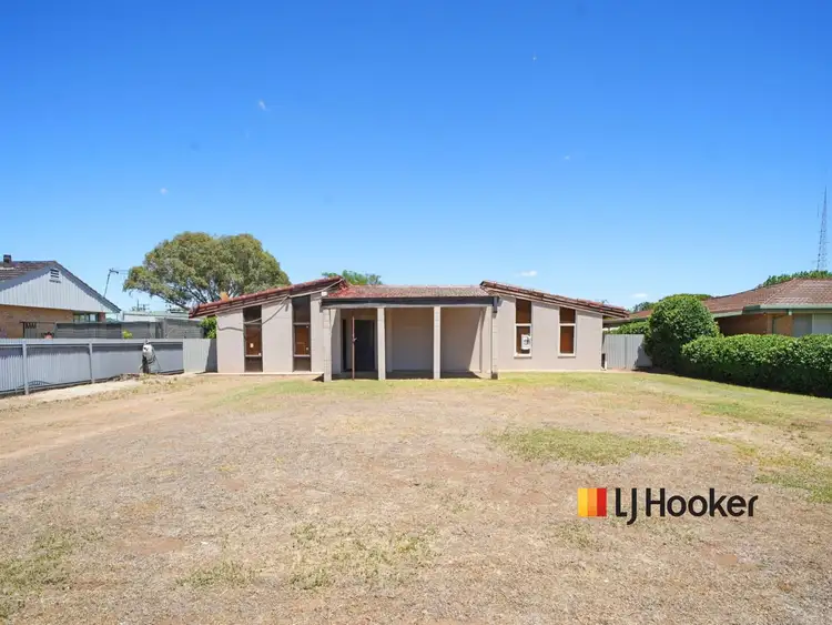 122 Murgah Street, Narromine NSW 2821