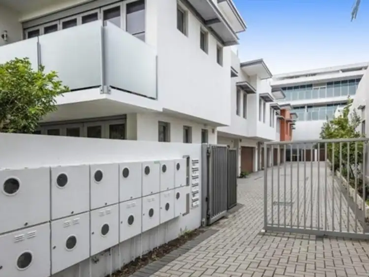 4/111 Summers Street, Perth WA 6000