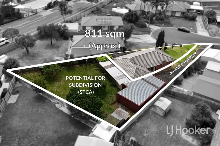 Second view of Homely house listing, 19 Simon Court, Hampton Park VIC 3976