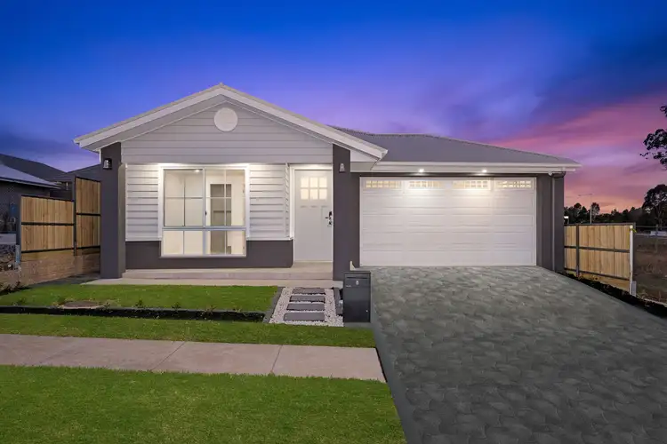 8 Equestrian Street, Cobbitty NSW 2570