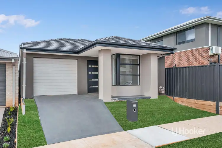 18 Yucamane Drive, Truganina VIC 3029