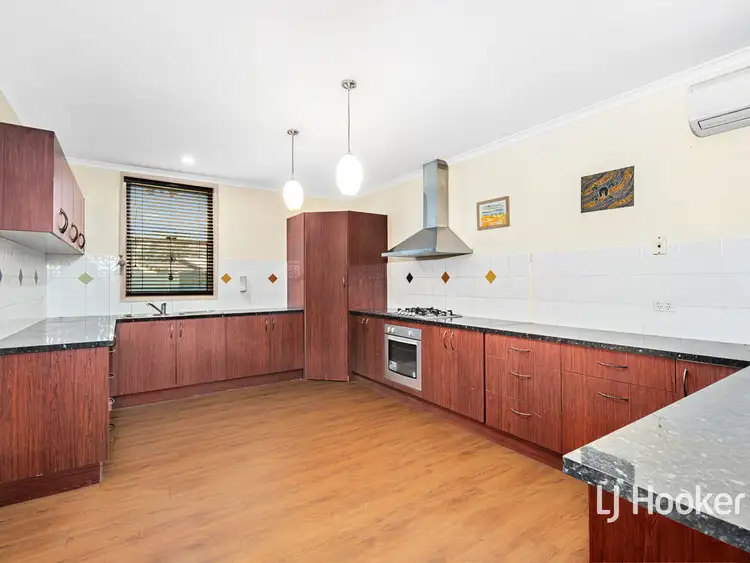 20 Oleander Crescent