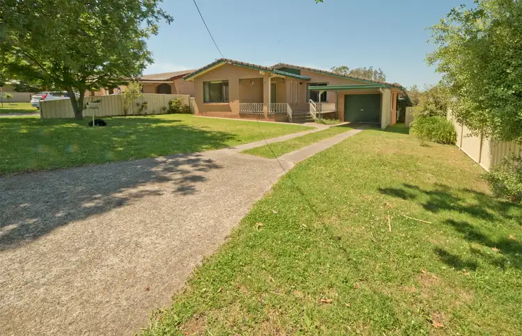 9 Lindsay Avenue, Glen Innes NSW 2370