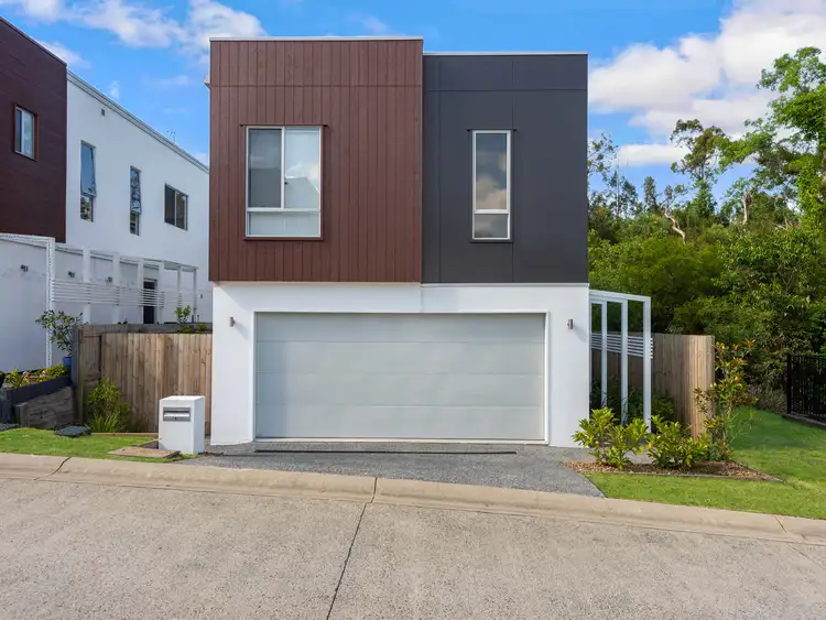 1 Stonewood Circuit, Oxenford QLD 4210