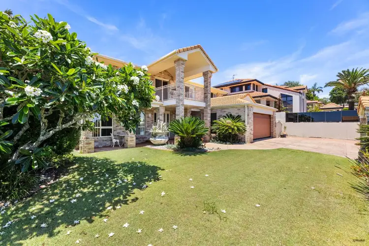 64 Lochlomond Drive, Banora Point NSW 2486
