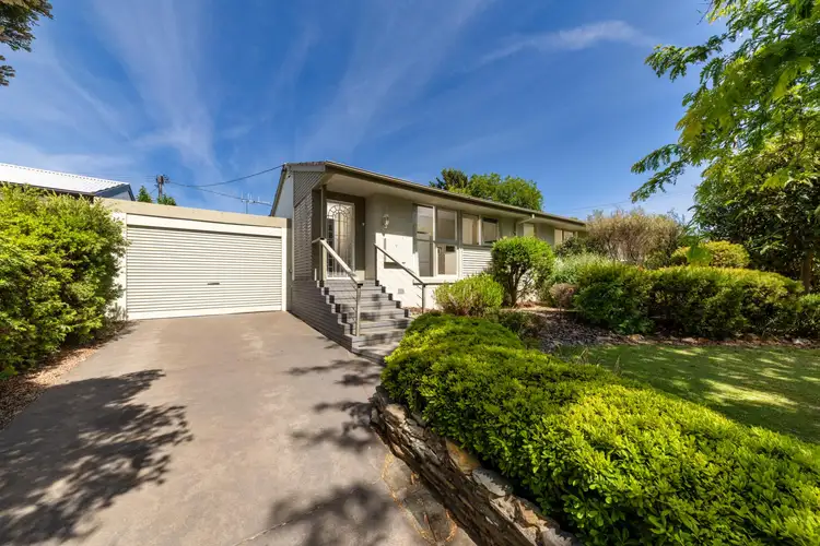 27 Macalister Crescent, Curtin ACT 2605