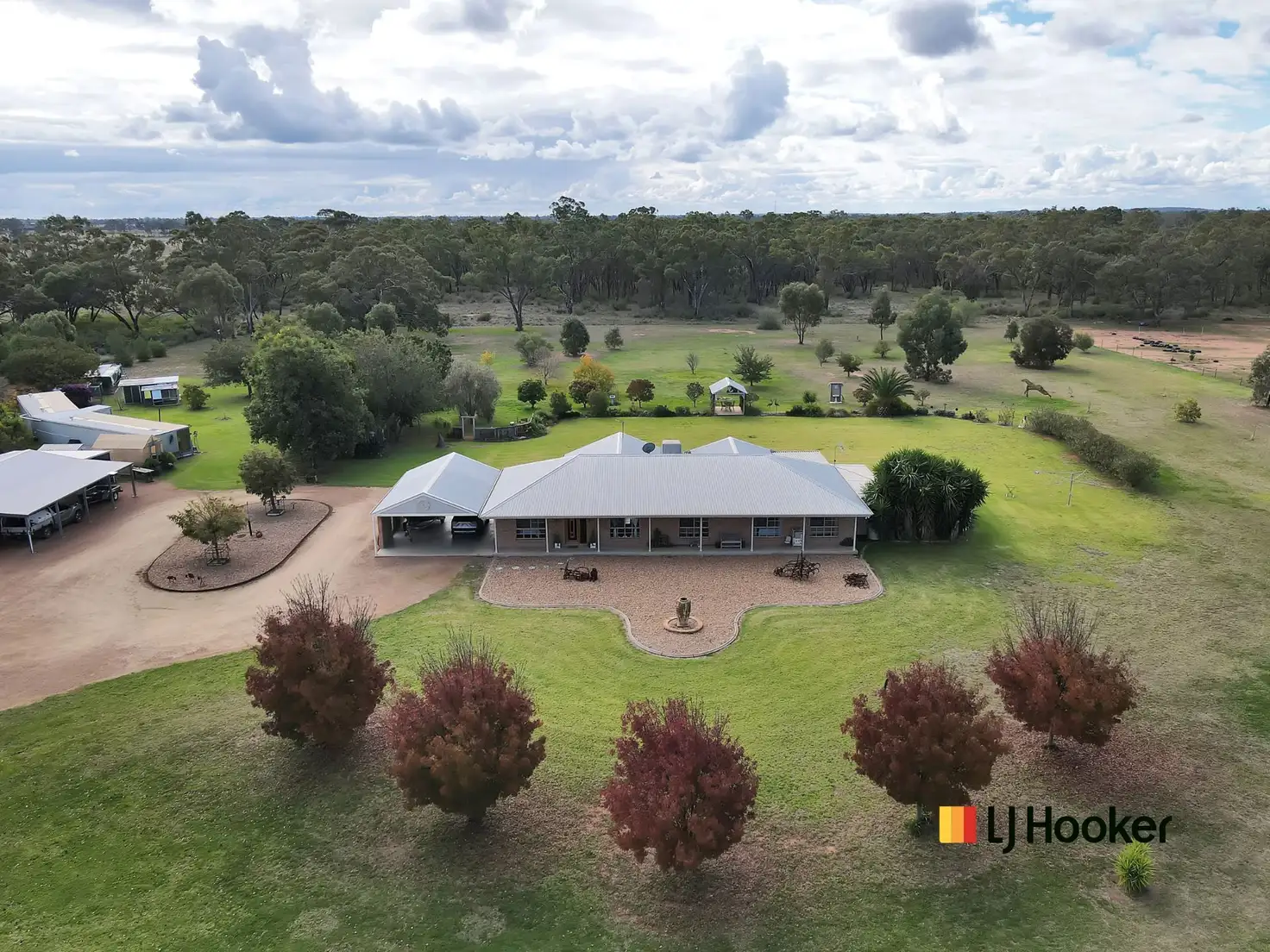 Main view of Homely house listing, 165 Villeneuve Drive, Narromine NSW 2821