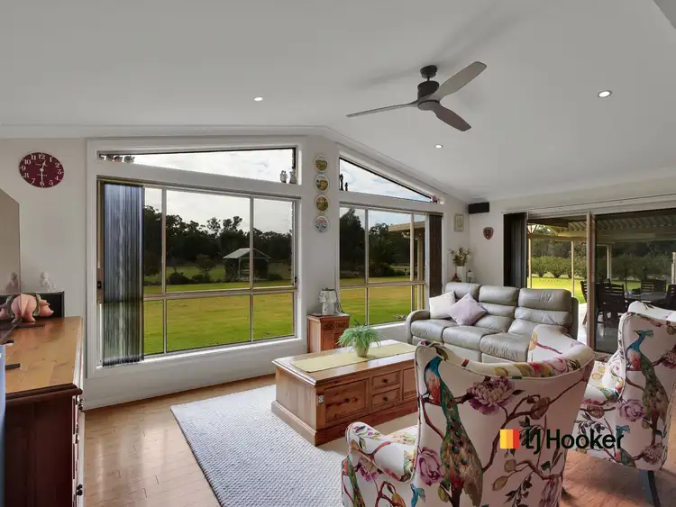 Fifth view of Homely house listing, 165 Villeneuve Drive, Narromine NSW 2821