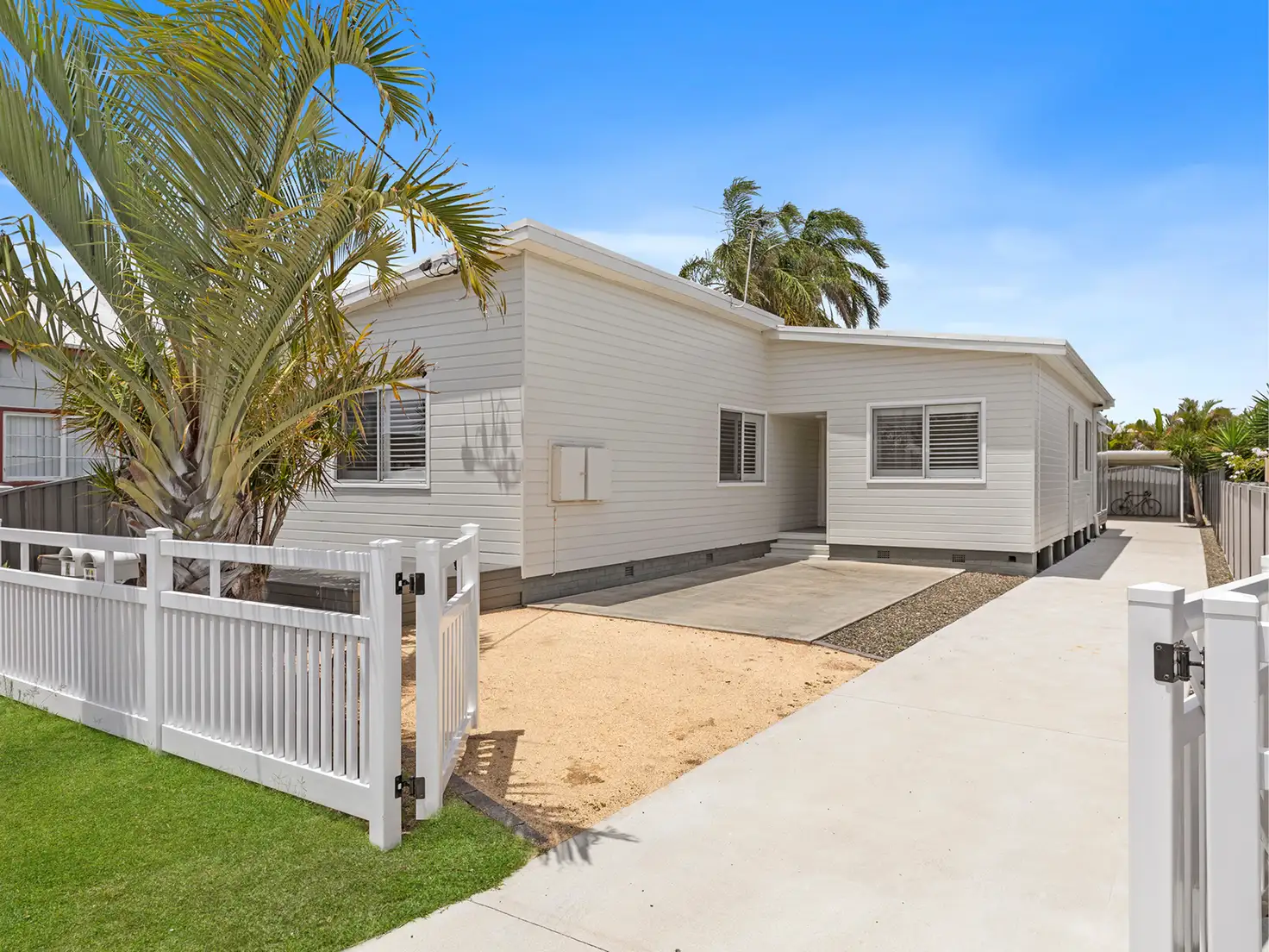 Main view of Homely house listing, 4 Robert Street, Belmont South NSW 2280