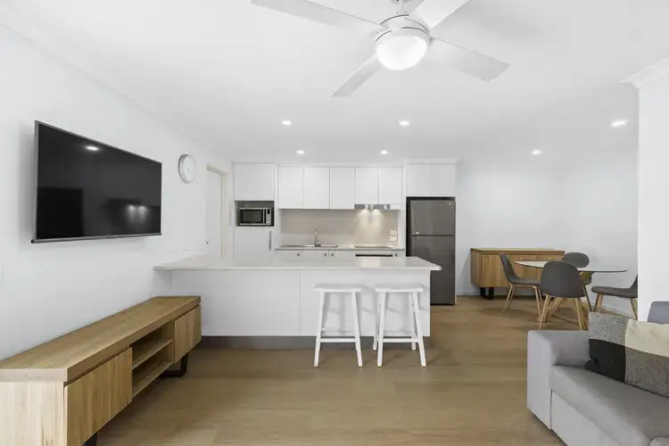 1/10 Botanical Drive, Labrador QLD 4215