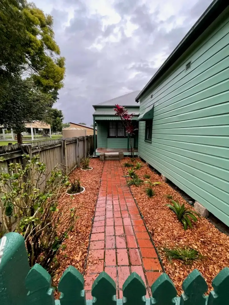 11 Kinchela Street, Gladstone NSW 2440