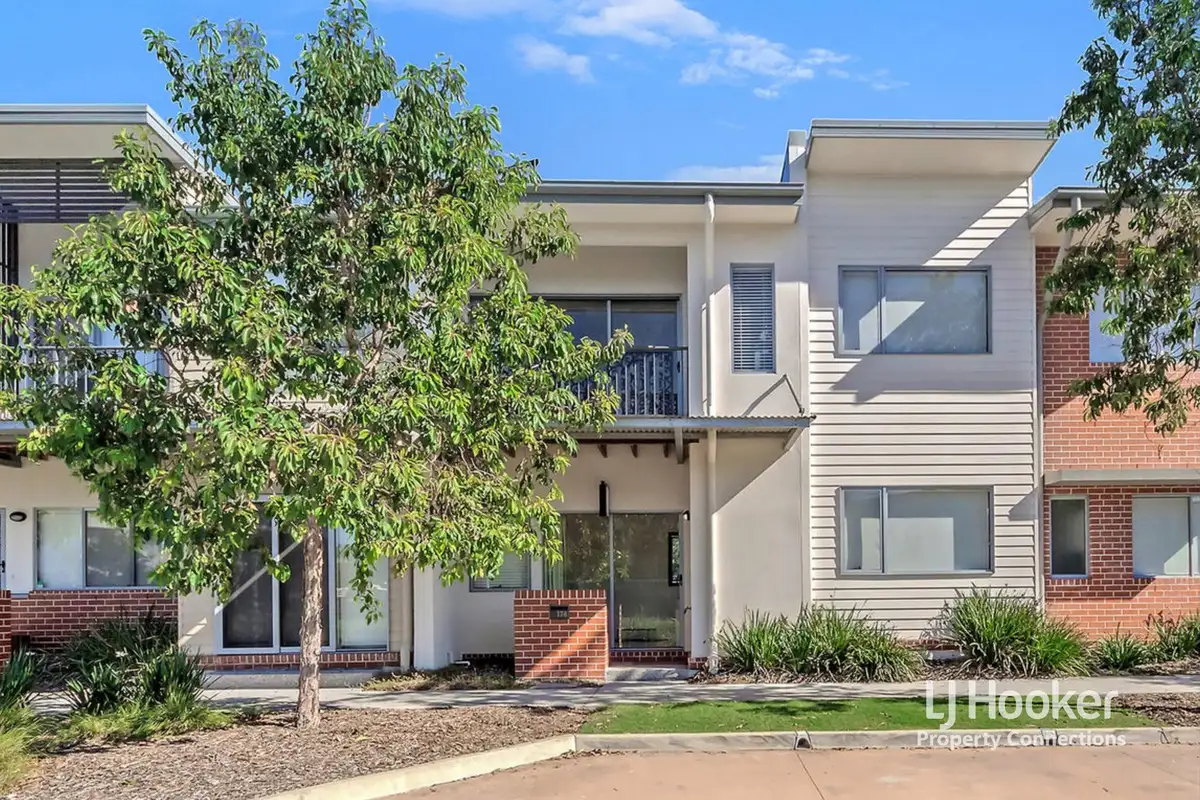 Main view of Homely townhouse listing, 176 Carselgrove Avenue, Fitzgibbon QLD 4018