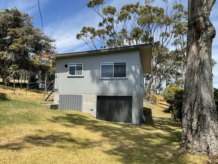 1 Bay View Avenue, Binalong Bay TAS 7216