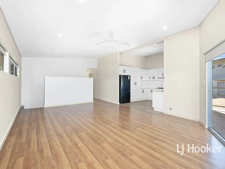 Sixth view of Homely house listing, 1/5 Mariae Place, Sadadeen NT 870