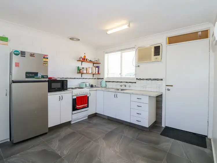 Sixth view of Homely unit listing, Unit 4/22 Pritchard Street, Swan Hill VIC 3585
