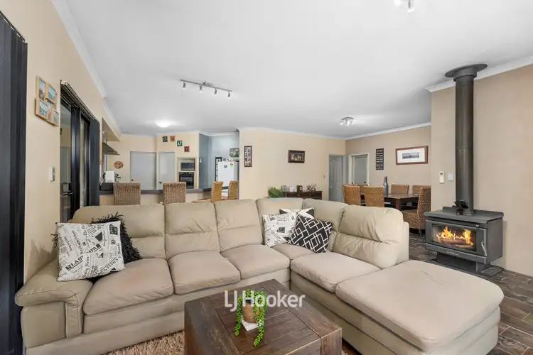 Second view of Homely house listing, 10 Samrose Road, Dalyellup WA 6230