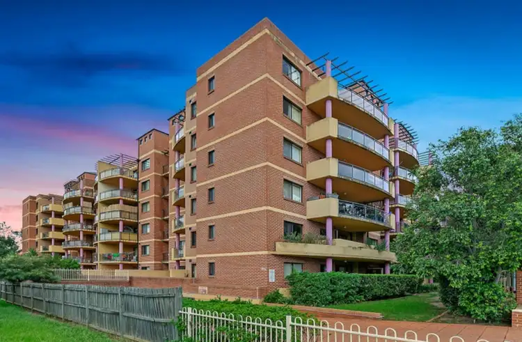 2/29-33 Kildare Road, Blacktown NSW 2148