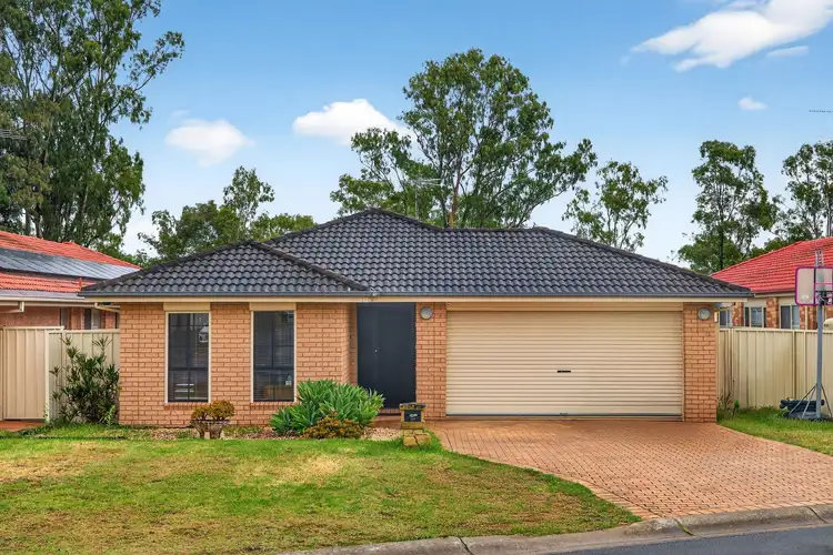 33 Mullenderree Street