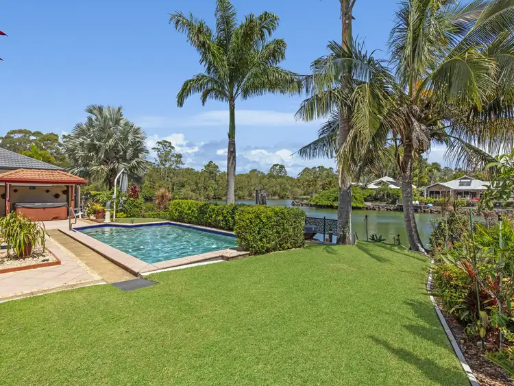 10 Sunorchid Place