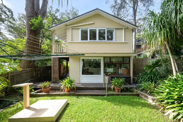 33A The Avenue