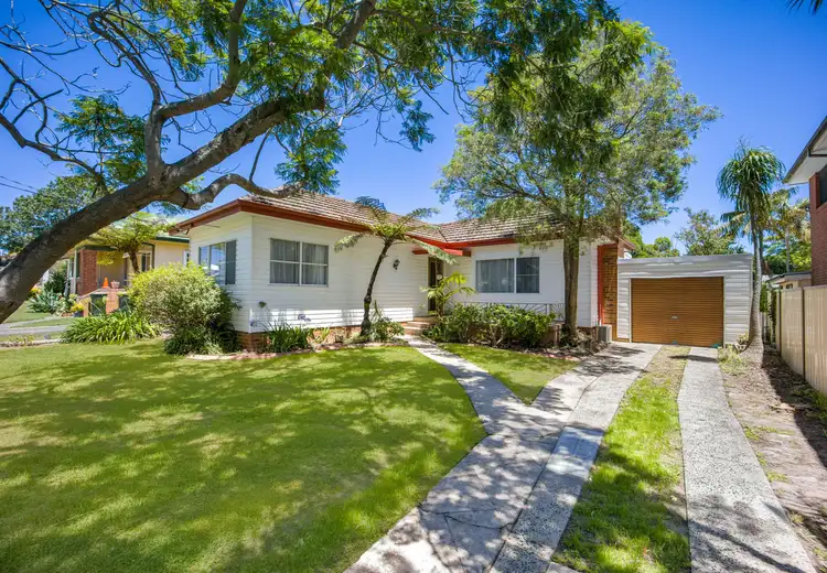 19 Carrington Avenue
