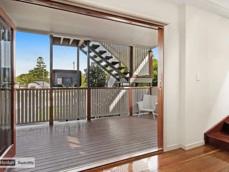 196 Rainbow Street, Sandgate QLD 4017