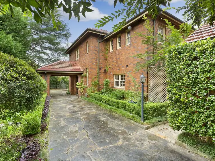 149 Mona Vale Road (Corner Pentecost Ave), St Ives NSW 2075