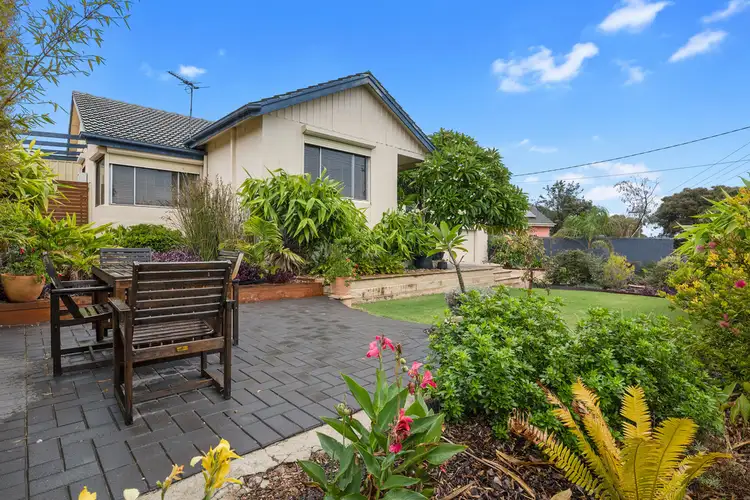 12 Brodie Crescent