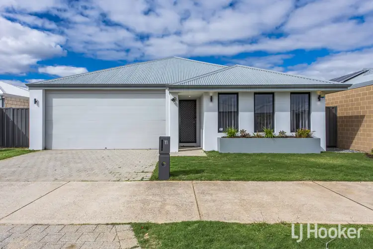 11 Lockhart Street