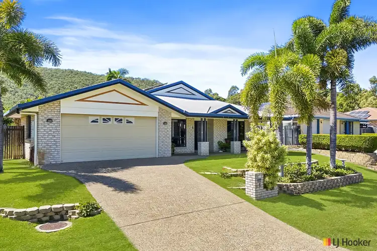 6 Brookside Avenue